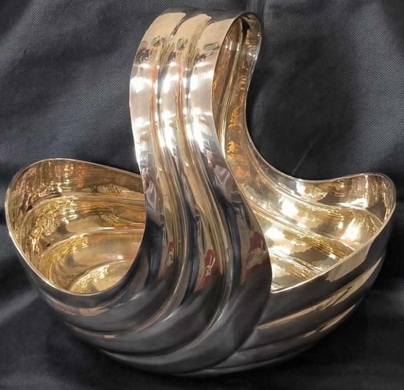 серебряная большая дизайнерская ваза для фруктов