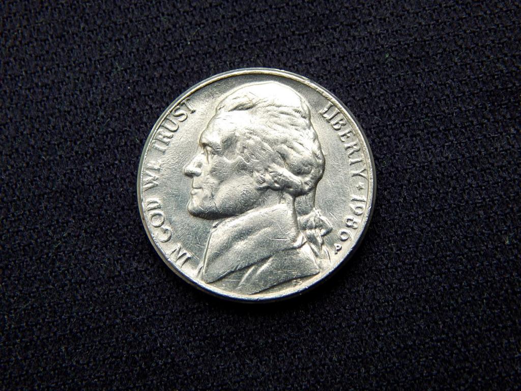 5 центов 1986 года "Р" США Ау82