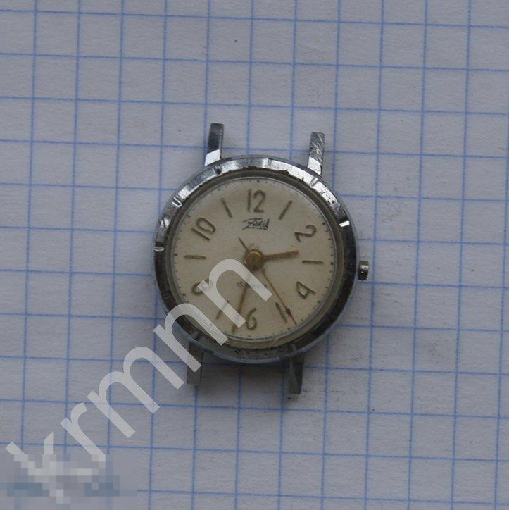 Часы Заря. Не на ходу.  15 камней   ЖК1 