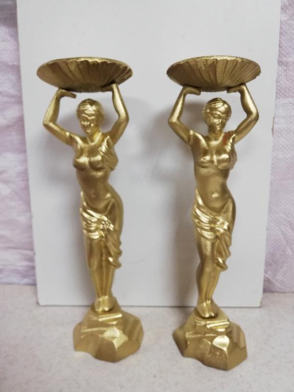 Подсвечник статуэтка девушка с чашей пара парные металл литье отличные