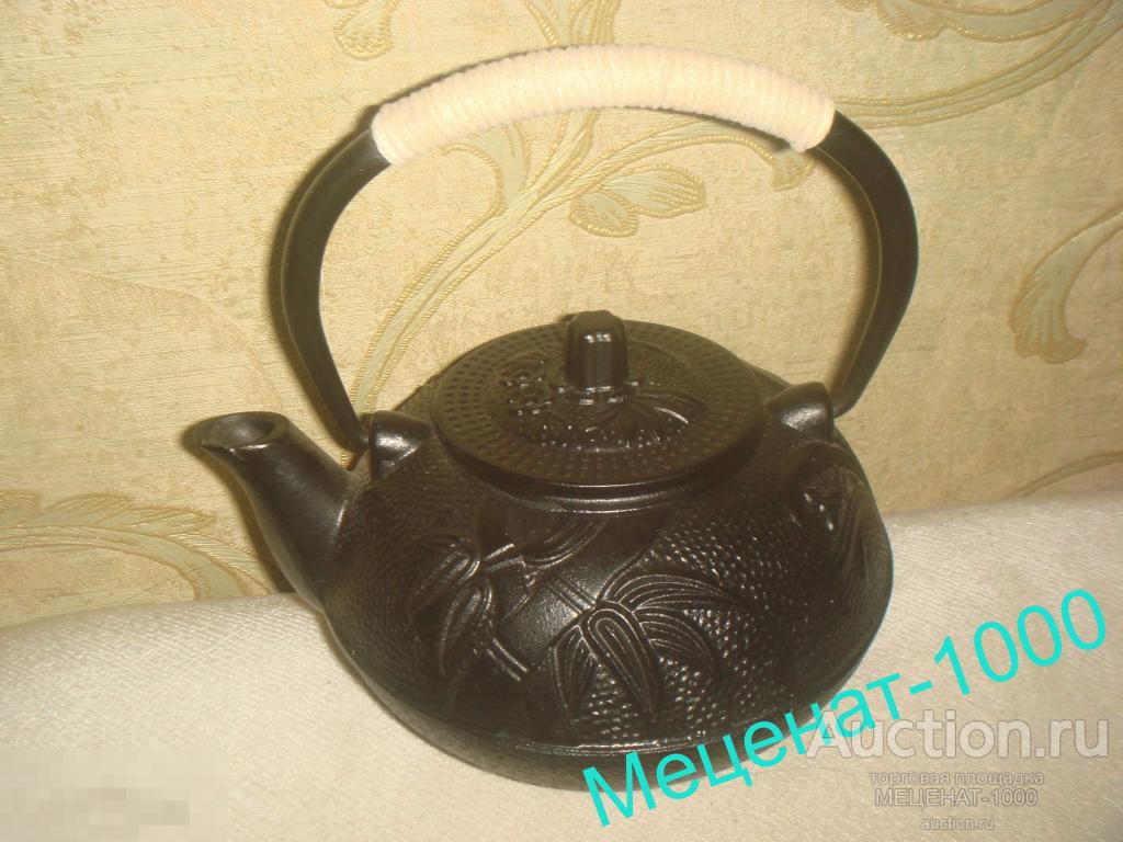 Новый чугунный чайник с орнаментом , сеткой , черный , 0,6 - 0,7 мл .