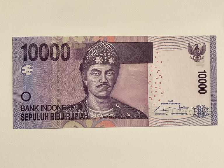 Купюра Банкнота   Индонезия 10000 рупий 2016  А 3 Состояние Пресс UNC