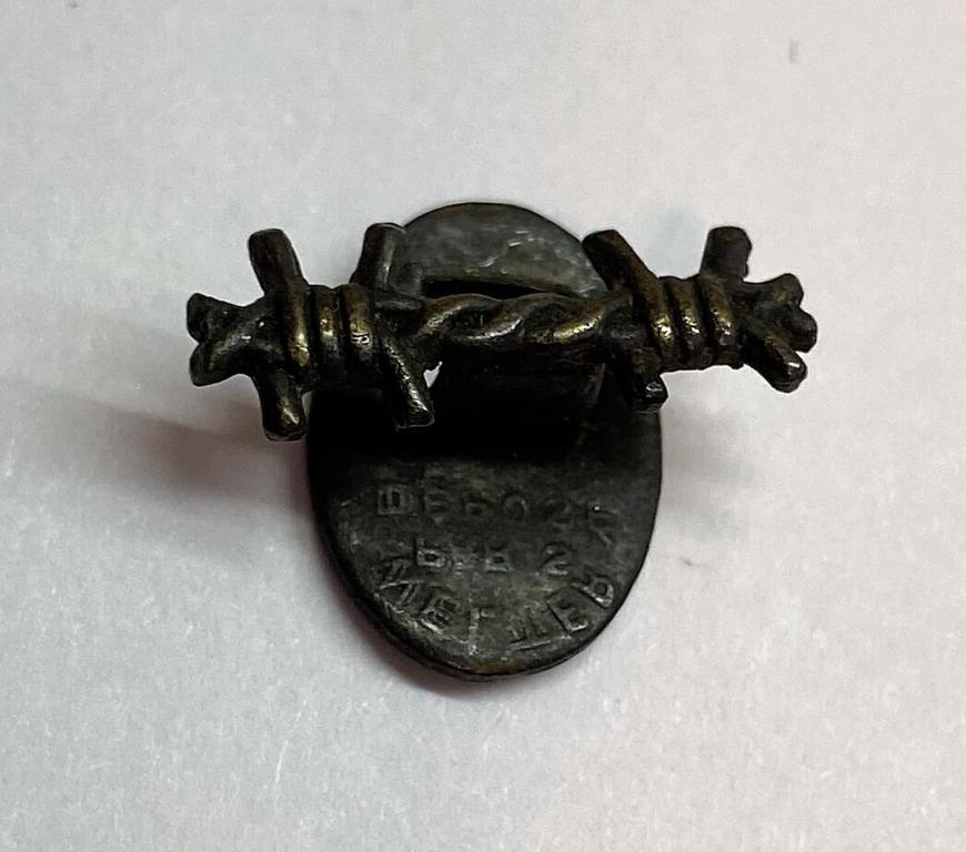 Петличный знак военнопленного Франция 1940 - 1945 года