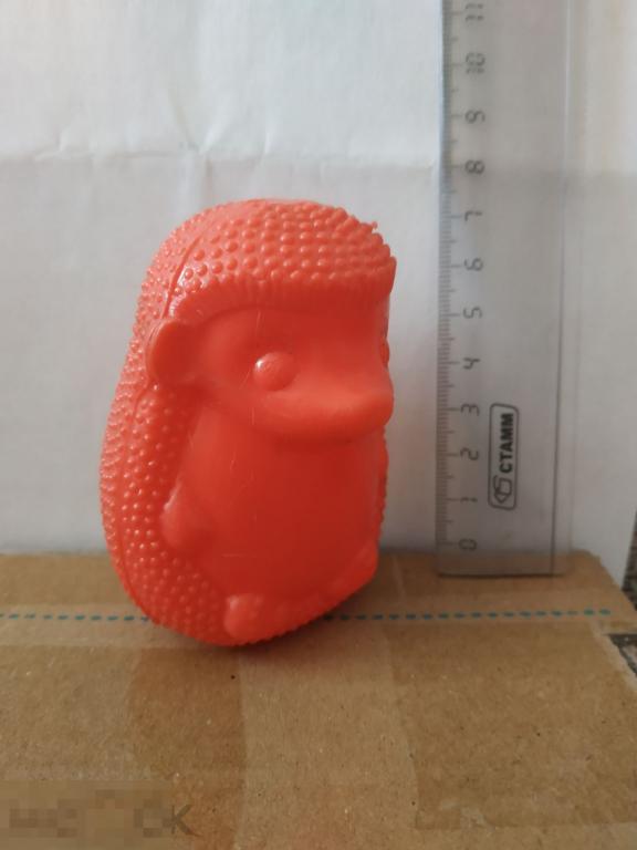 ЁЖ ЕЖ ЕЖИК ПЛАСТИК КРАСНЫЙ 