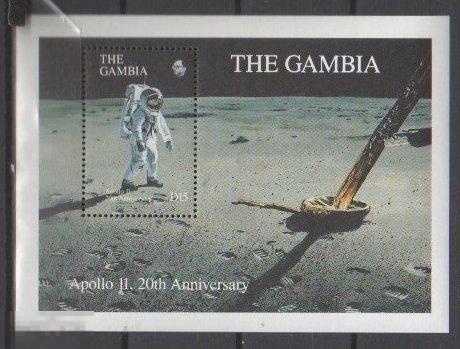 DF ГАМБИЯ 1990 Sc#968 КОСМОС АПОЛЛОН ВЫСАДКА ЛУНА АСТРОНАВТ 