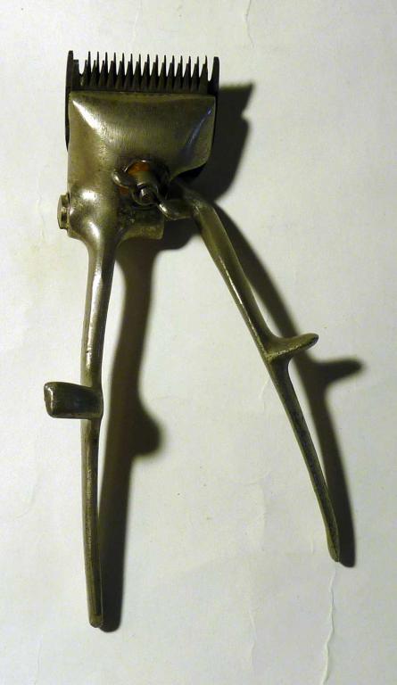 Машинка для ручной стрижки волос СССР