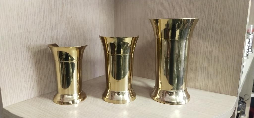 Молочник. Сливочник. Европа. Латунь. 3 штукм.