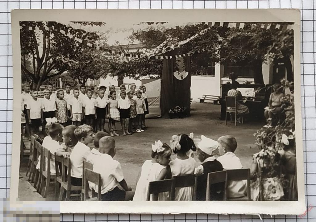 Фотография дети детский сад утренник праздник портрет Ленина #62 