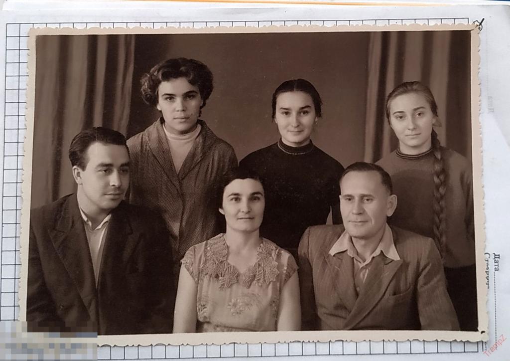 Фотография семья, женщины девушки девушка с косой, мужчины мода прическа #64 