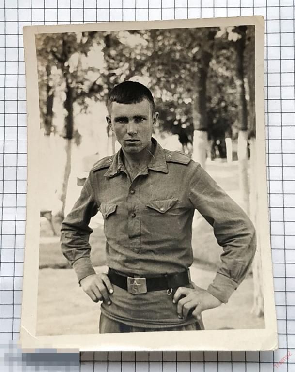 Фотография военнослужащий солдат артиллерист эмблемы форма #65 