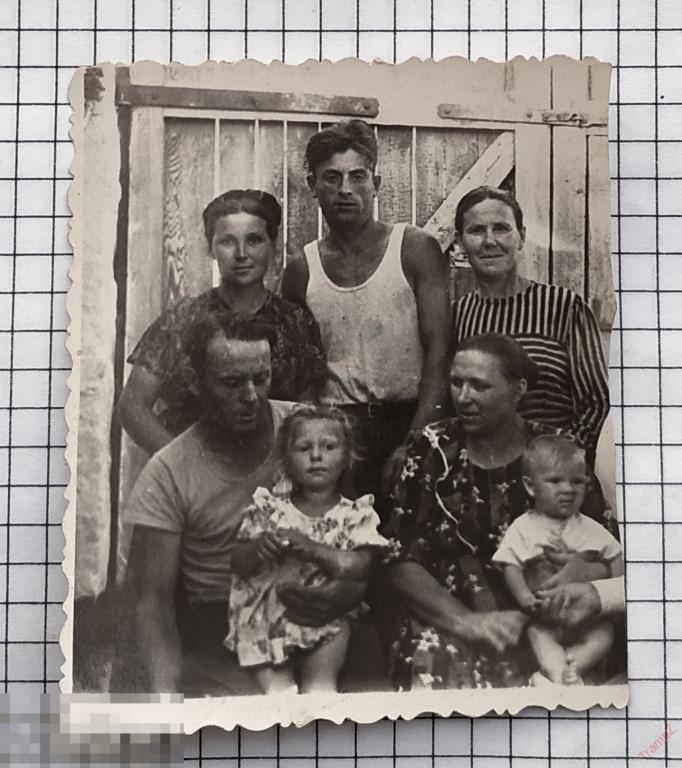 Фотография советские люди, дети, мужчина в майке, женщины #65 