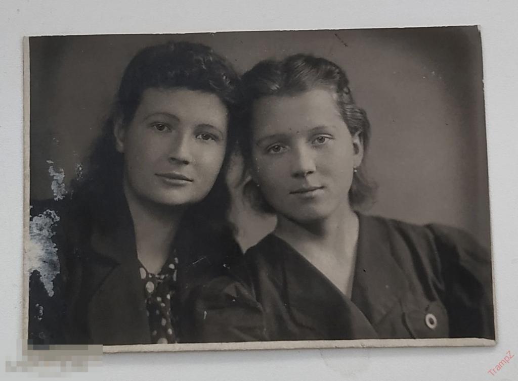 Фотография девушки портрет прическа мода 1943г #77* 