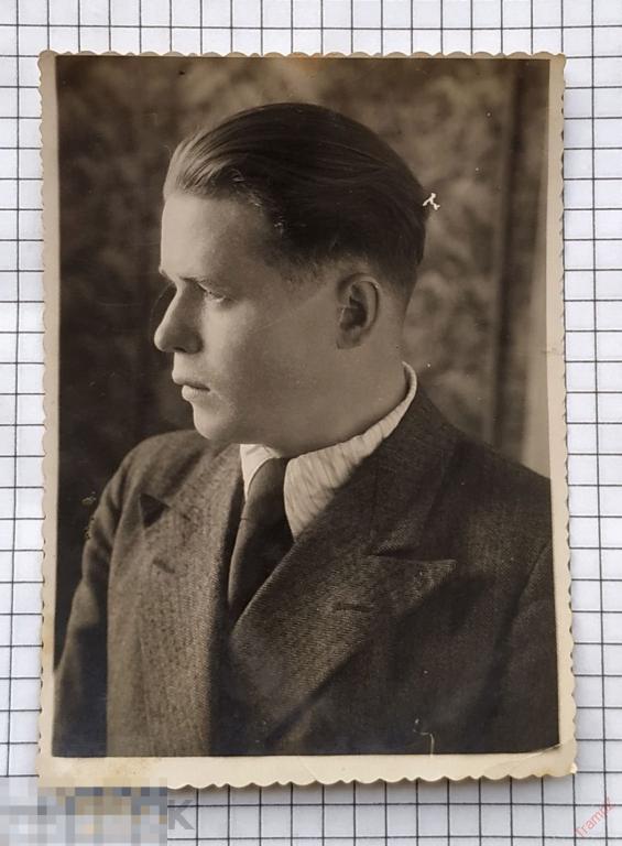 Фотография портрет мужчина в костюме, прическа #66 