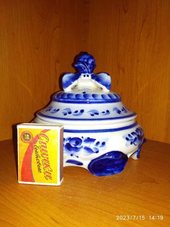 Шкатулка / Сахарница / Фарфор / Гжель / Клеймо