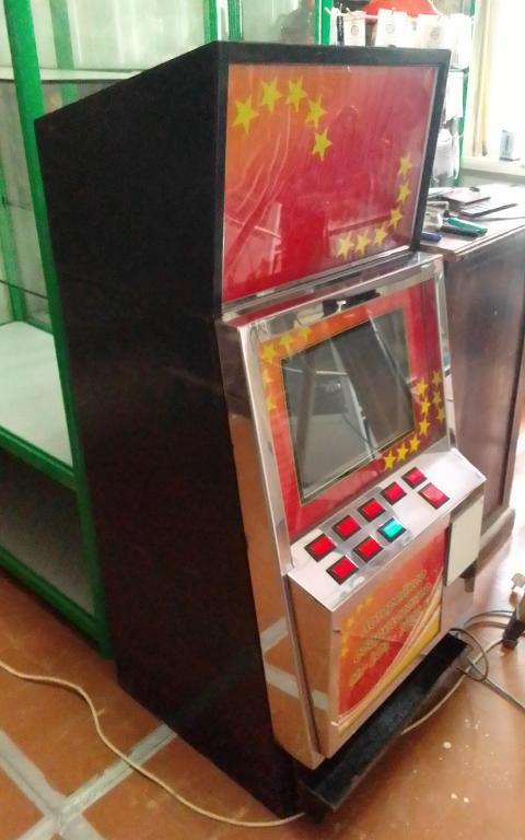 Игровой автомат "Pirate lotto - 2" с азартными играми изготовлен в России