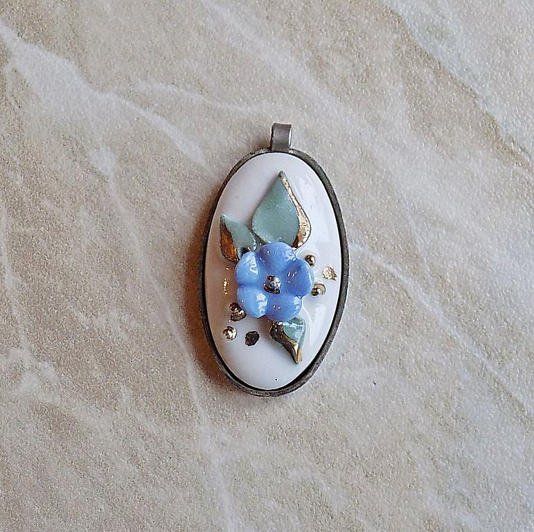 Фарфоровый кулон Ручной работы!