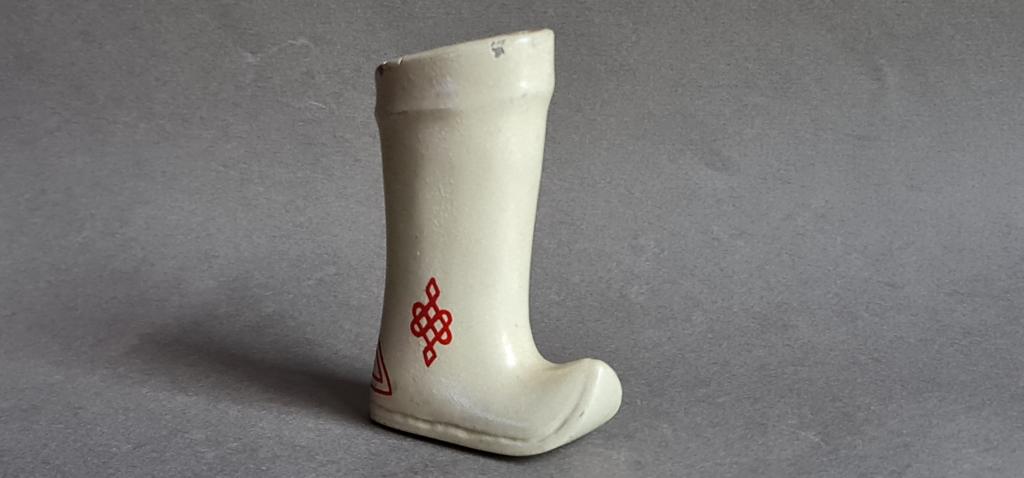 Сувенир с Севера  « Унт , Пим , Валенок , Сапог ...» / металл с покрытием