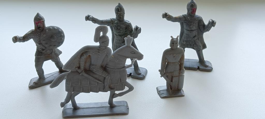 Солдатики Рыцари Ледовое побоище Пластмасс 5 шт.Лот.(5)