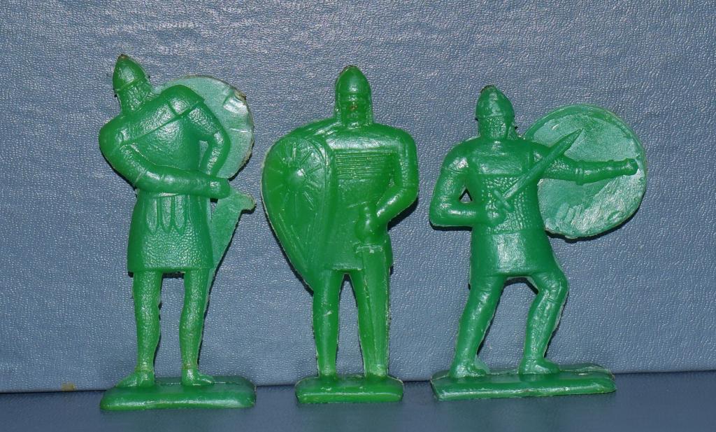 Солдатики СССР,Донской поход - богатыри латники зеленого цвета.