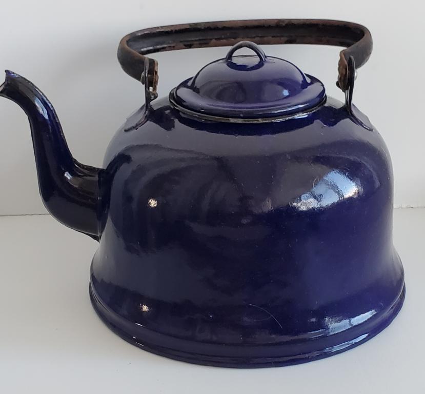 Чайник эмалированный, ЗАРЯ, 1950-е гг.