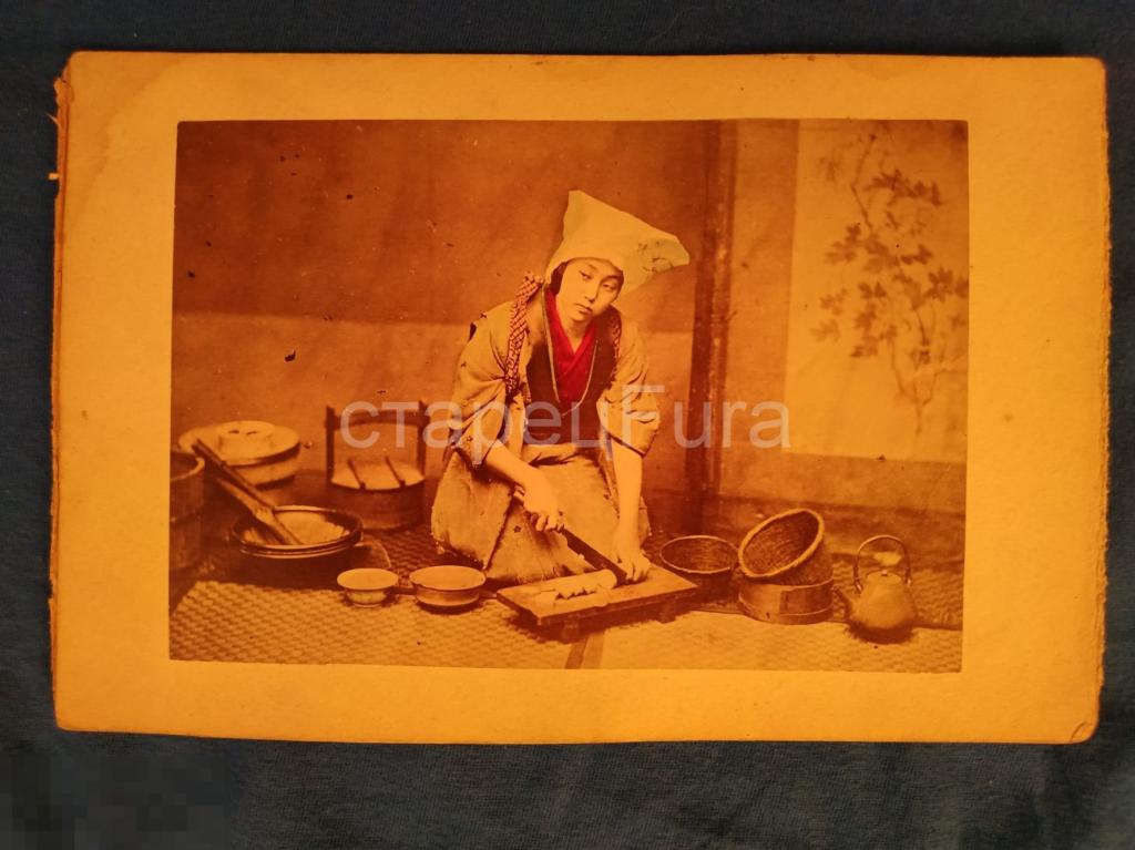 ЯПОНИЯ. ДВУСТОРОННИЕ ЦВЕТНЫЕ ФОТОГРАФИИ. ГЕЙША. ХРАМ. БЫТ. ТИПЫ. ГОРОД. 19 ВЕК. 