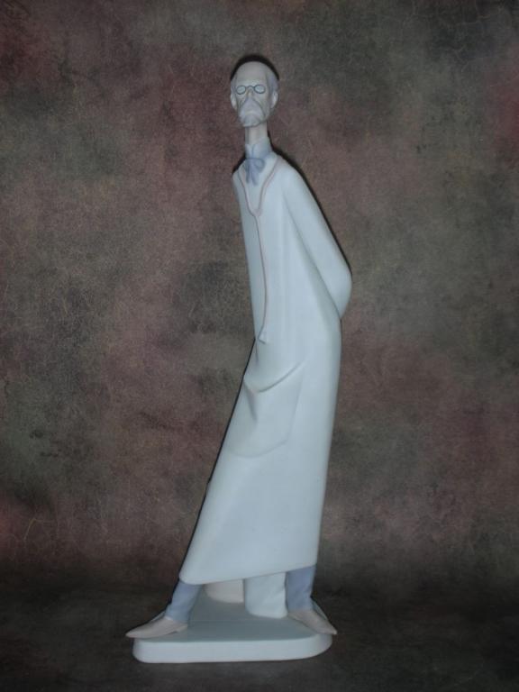 Статуэтка. Фарфор. Доктор. Lladro. Испания