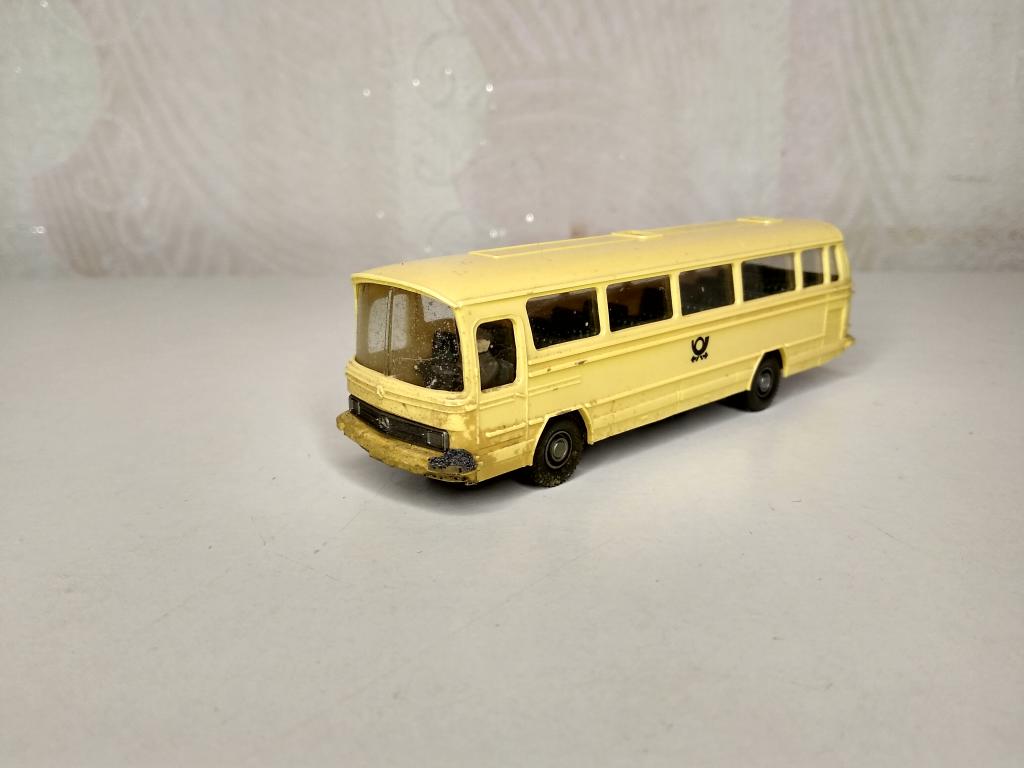 16мм (HO) Автобус Mercedes,Wiking,с повреждениями