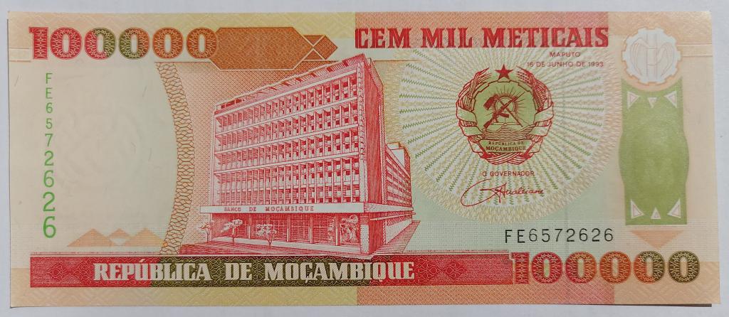 Мозамбик 100000   1993 год   P#139  UNC