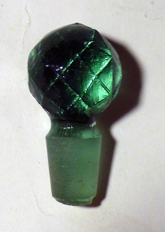 Пробка от старинного парфюмерного флакона стекло