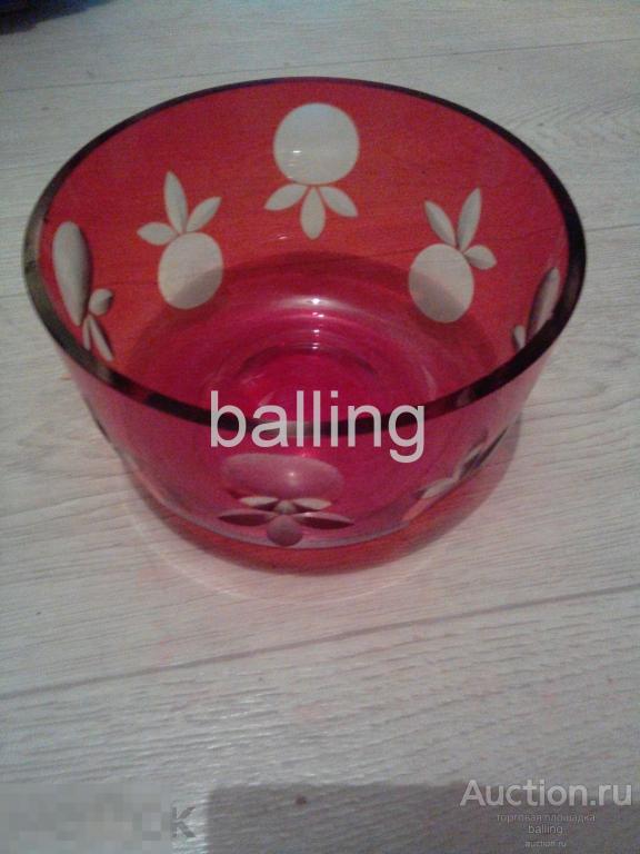 ваза сахарница  конфетница красное стекло 