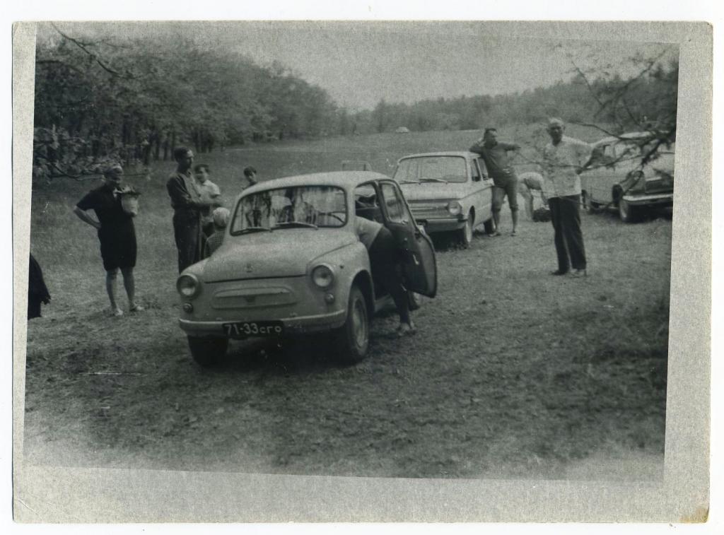 Автомобили Запорожец Сталинградская область - фото СССР