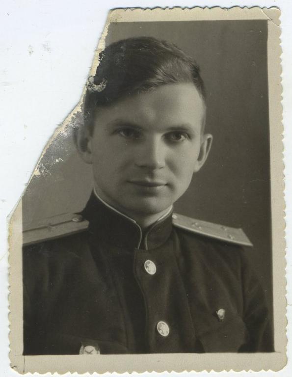 Лейтенант артиллерист комсомолец - Пенза в/ч 74361 - 1962 год - фото СССР