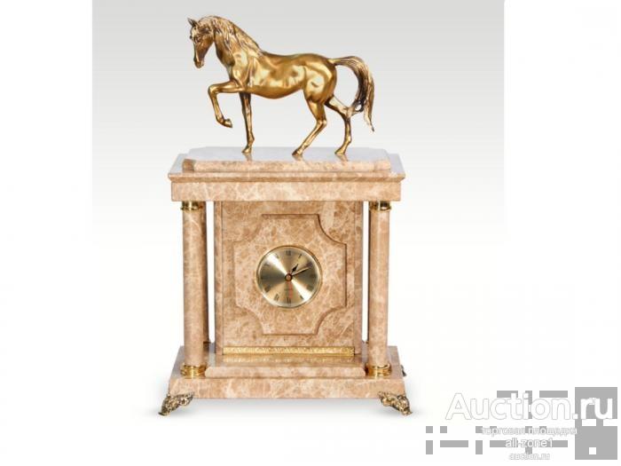 Часы-сейф кабинетные ЛОШАДЬ AZS047S038