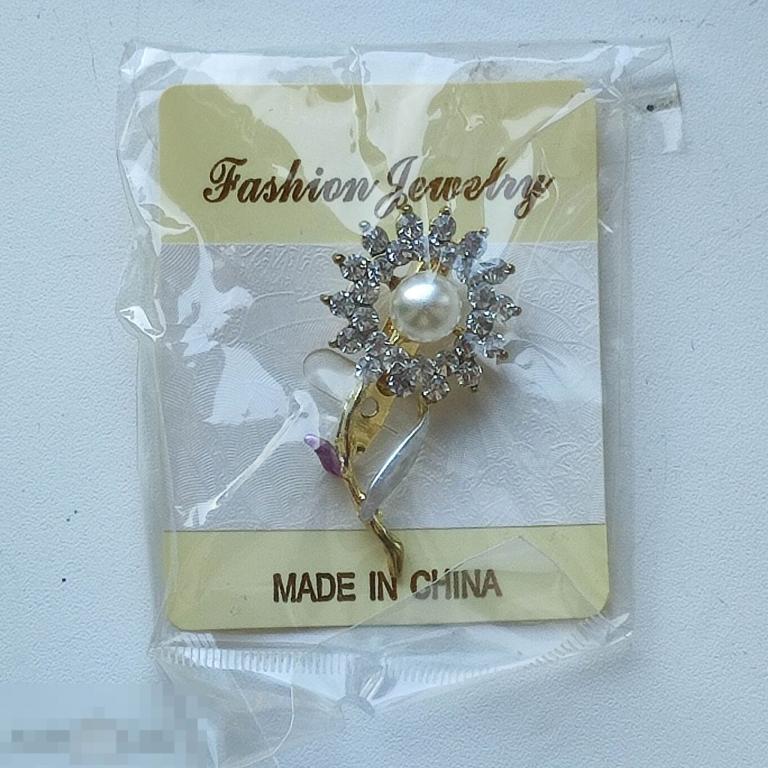 БРОШЬ  ЦВЕТОК  КАМНИ  ЖЕМЧУЖИНА  ЖЕМЧУГ  КИТАЙ  FESHION JEWERLY  БРОШКА  НОВАЯ 