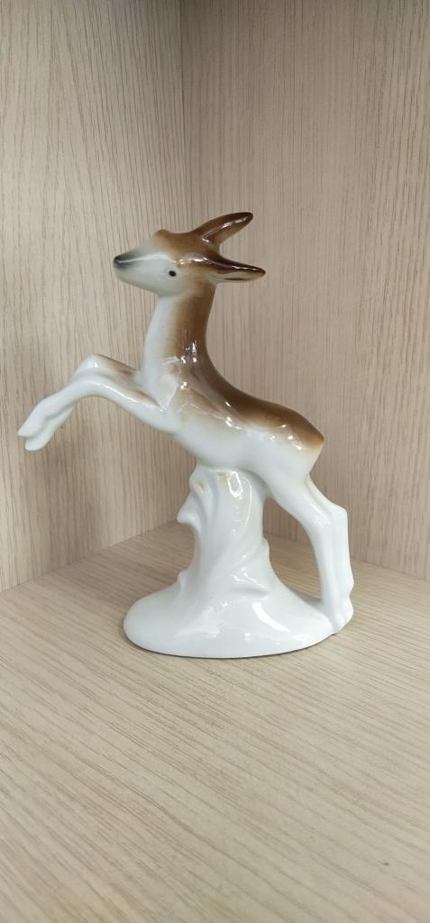 Фигурка " Оленёнок ". Германия. Фарфор.