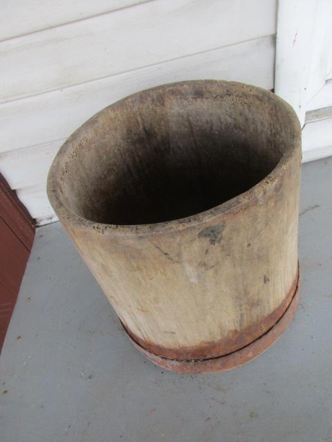 КАДКА. КАДУШКА. БОЧКА. ЦЕЛЬНОЕ ДЕРЕВО. СТАРИННАЯ.     15