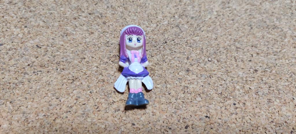 Игрушка фигурка куколка Mew Mew Personaggio 3D inogin ovetto Dolci Preziosi