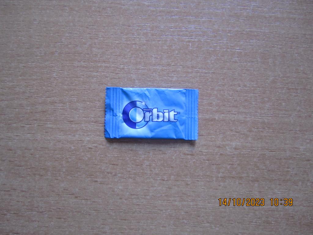 ОБЁРТКА от жевательной резинки  "Orbit"