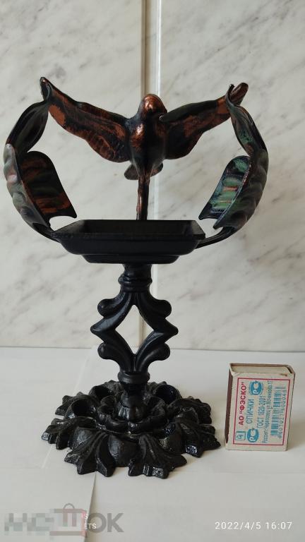 Статуэтка.  Подставка. Чаша. &quot;Голубь мира&quot; Металл. Литье. Статуэтка. 