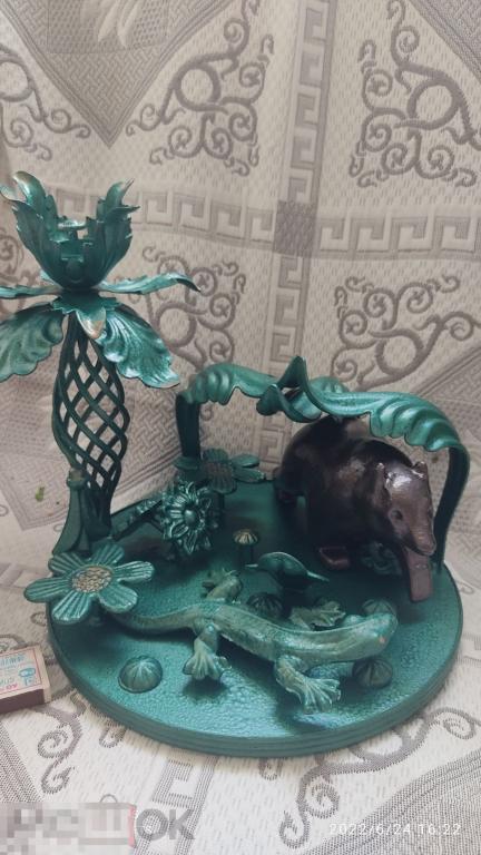 Кабинетное украшение. Статуэтка. Медведь и Варан .Динозавр. Металл. 5 кг. Эксклюзив. Ручная работа. 