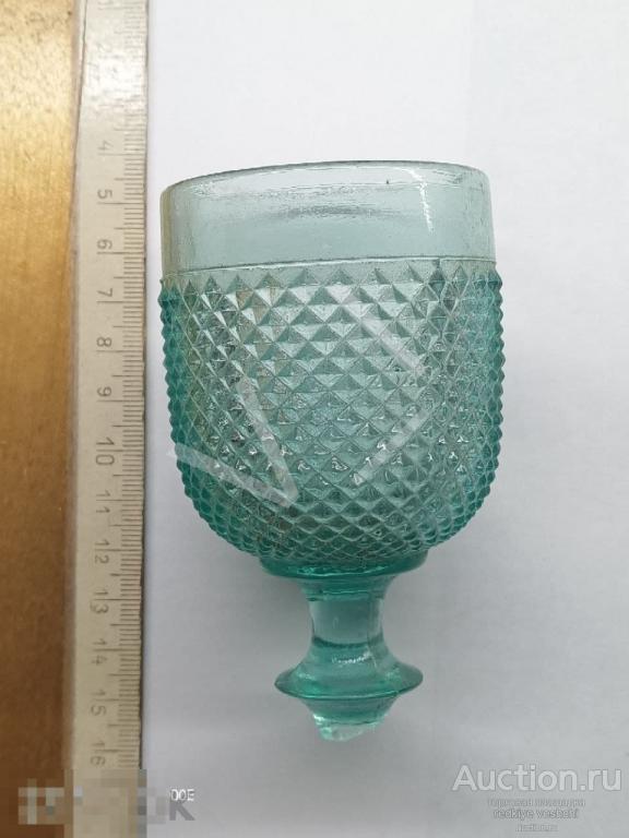 - Церковная утварь рюмка дефект цветное стекло КПЗ№50 