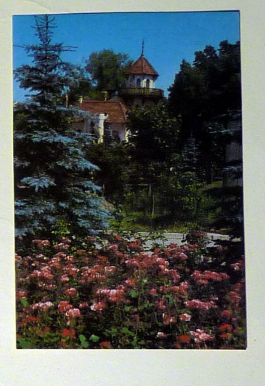 Календарик карманный 1987 Кисловодск. Домик космонавтов