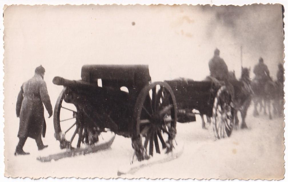 Артиллерийская упряжка. Пушка на лыжах. Финская война? Фотография РККА Красная Армия Кони 1930е