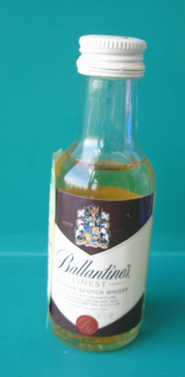 Мини - бутылочка, Виски "BALLANTINE'S", стекло / 0,05 л - 50 мл