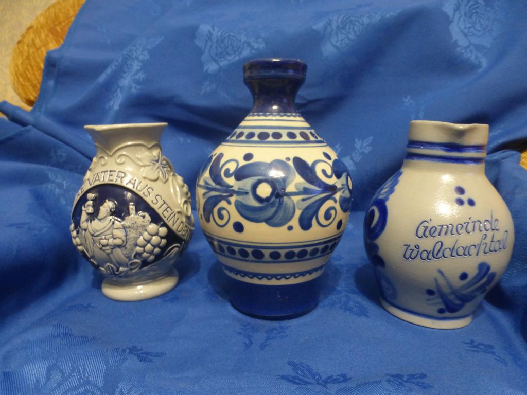 Продам 3 фарфоровых кувшина одним лотом.50-70 годов .Привезено из Европы.