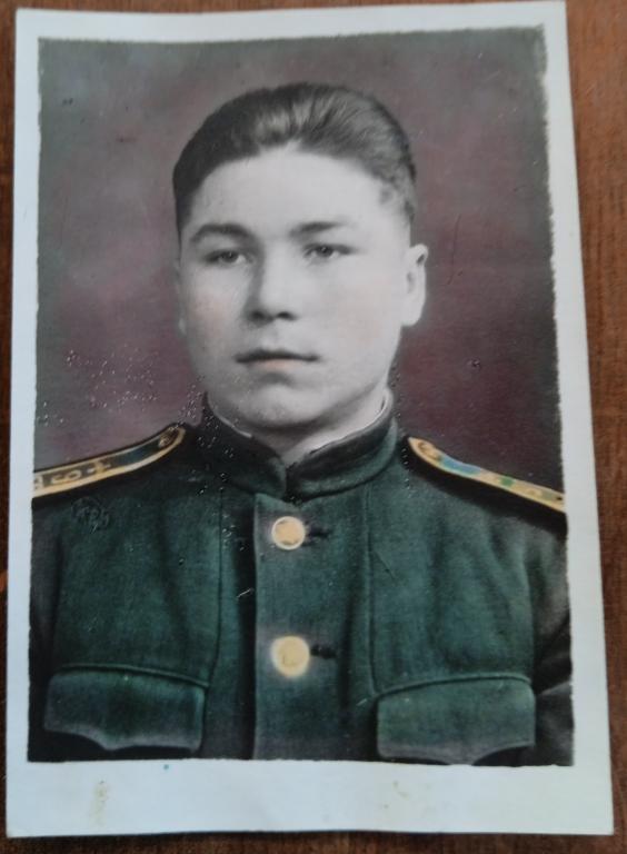 Фото. Воспитанник 9-й Казанской специальной средней школы ВВС. 1947г.