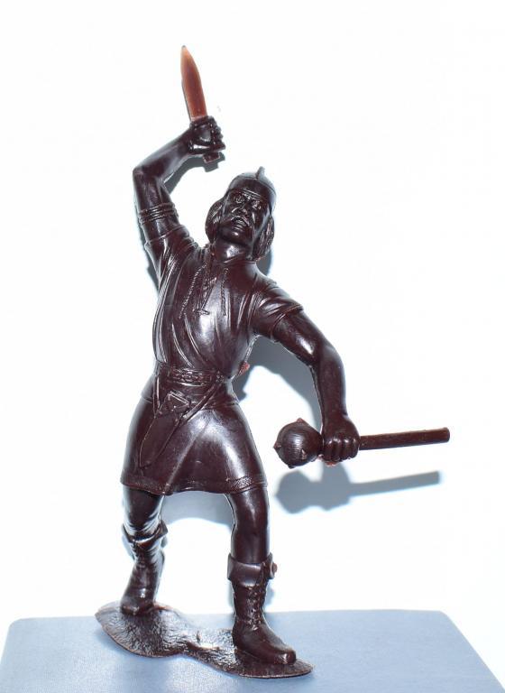 Солдатики СССР,Викинг с ножом и булавой №2,без клейма ДЗИ.