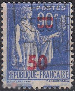 1941 Франция Стандарт Символ мира Надпечатка нового номинала № 484 гаш 0.20 евро 
