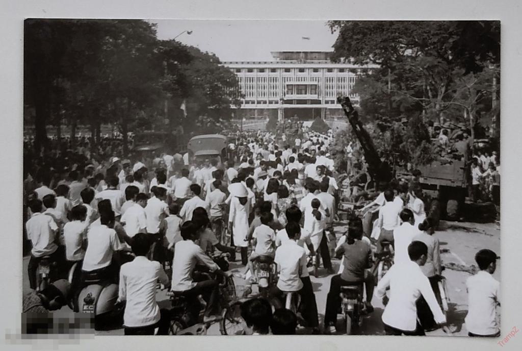 Фотография вьетнамцы на выставке военной техники армии Вьетнама #90* 