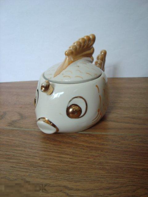Золотая Рыба рыбка шкатулка сахарница икорница Сысерть фарфор позолота 